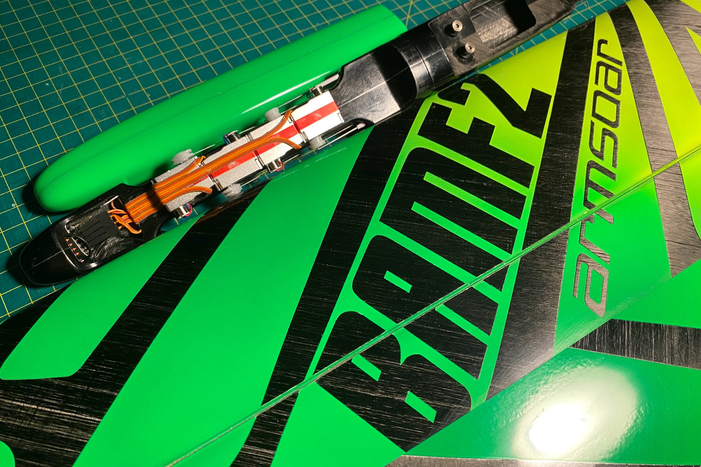 Bamf 2 1.5m two-piece wing DLG